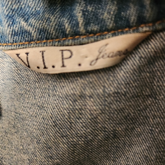 VIP womems sleeveless jean jacket size medium - Picture 2 of 4